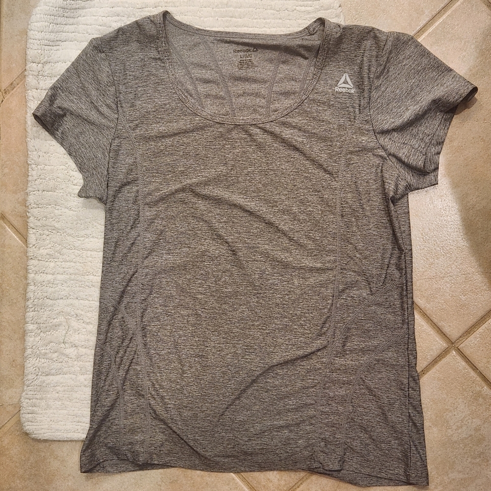 Reebock Gray Women's Top Size Large